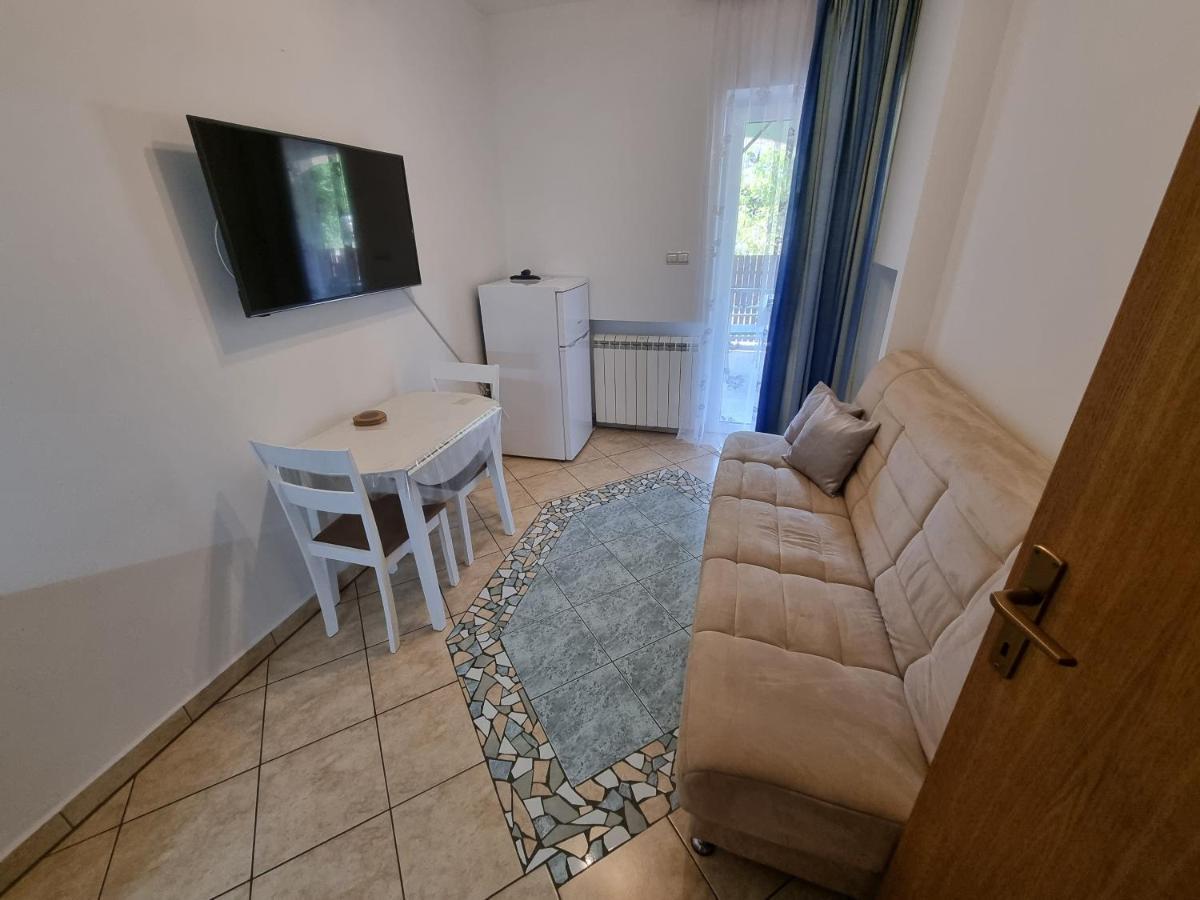 Apartman 2 Apartamento Ližnjan Exterior foto